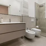 Luxury 2-bedroom Station Milano