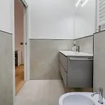 Luxury 2-bedroom Station * Milano