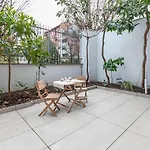 Luxury 2-bedroom Station Lägenhet Milano