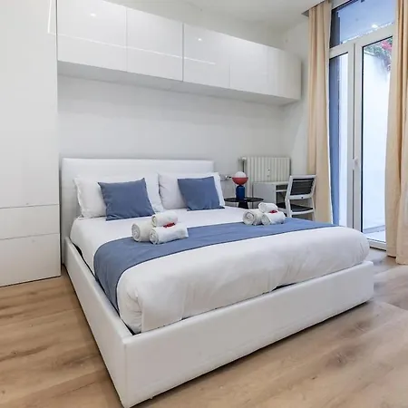 Luxury 2-bedroom Station Lägenhet *