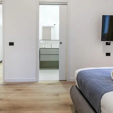 Apartment Luxury 2-bedroom Station *